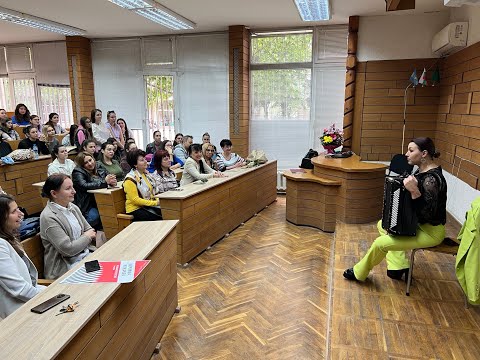 Видео: МУЗИКАЛНО ПЪТЕШЕСТВИЕ С ВЕРОНИКА ТОДОРОВА