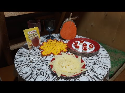 Видео: Halloween в Доме-Шалаше