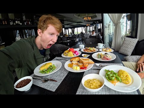 Видео: Завтрак в бутик-отеле за 65 долларов во Вьетнаме 🇻🇳