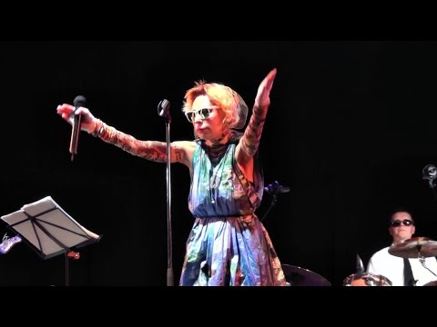 Видео: ЖАННА АГУЗАРОВА - Прогулка / Мужчины в этой жизни