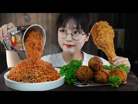 Видео: АСМР ЕДА ДОМАШНЯЯ КУРИЦА🍗 ОСТРАЯ ЛАПША🔥 | MUKBANG