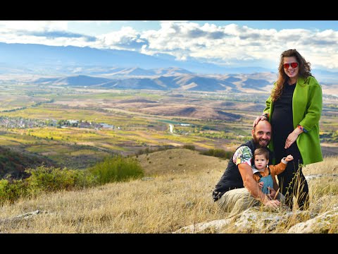 Видео: ☼ Имение ХАЛО ☼ Семейна ФОТОСЕСИЯ, фалшиво ШКЕМБЕ и ВЪЗСТАНОВИТЕЛНА програма