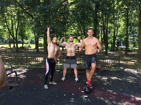 Видео: Упражнения с гирями. День ног (колени вперед )