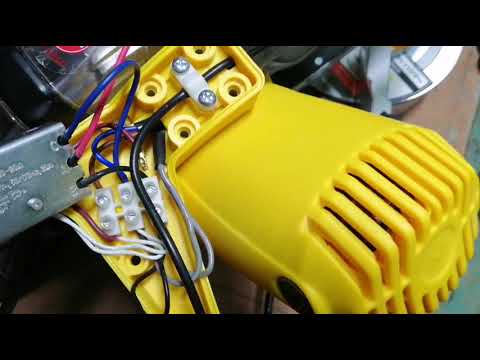 Видео: Торцевая пила Калибр плавный пуск