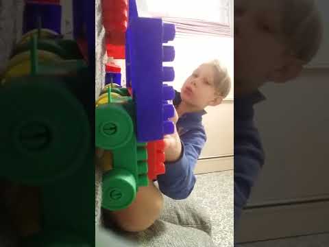 Видео: машинка