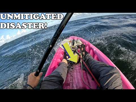 Видео: Я пытался ловить рыбу с самого ДЕШЕВОГО каяка в мире.