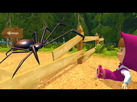 Видео: Смелая ДЕВОЧКА МАША из мультика Маша и Медведь играет в лесу с пауками!