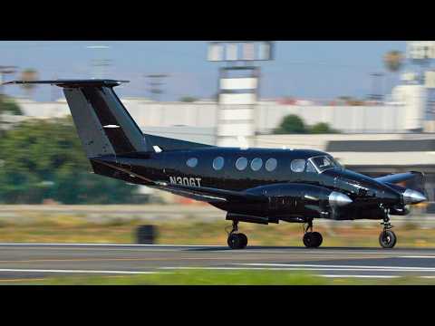 Видео: Удивительное зрелище с маленькими самолётами в аэропорту Ван-Найс! ✈️ Взлёты и посадки вблизи