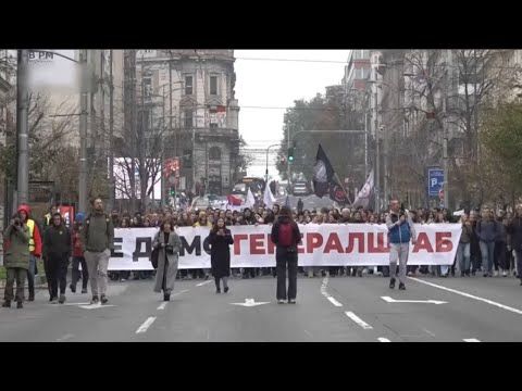 Видео: Сербияда үкімет шешіміне қарсы шеру өтті