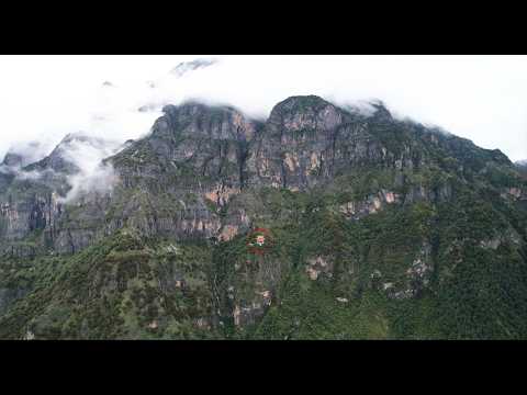 Видео: Бессмертные в облаках | Тайный дворец на скале в облачном море Юньнани【4K】