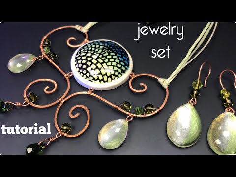 Видео: DIY. ЮВЕЛИРНЫЙ НАБОР, ИЗГОТОВЛЕННЫЙ ИЗ ПОЛИМЕРНОЙ ГЛИНЫ, СМОЛА, ПРОВОДА И БУСА