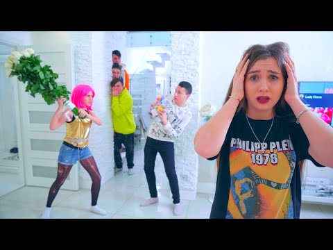 Видео: НАШИТЕ МОМЧЕТА ЗАПОЧНАХА ЛИ ДА СЕ СРЕЩАТ С НОВИ МОМИЧЕТА? | Challenge