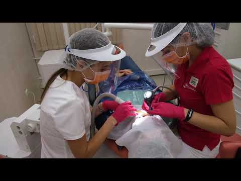 Видео: Профессиональная чистка зубов в Хорошей стоматологии СПб