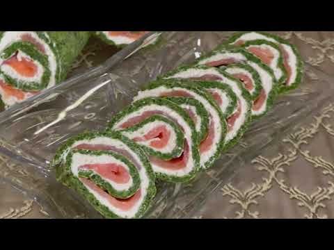 Видео: Рулет из шпината с Лососем . ШПИНАТНЫЙ РУЛЕТ . ИЗУМРУДНЫЙ РУЛЕТ с лососем . Spinach roll