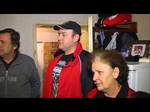 Видео: Коледуване в село Устрем 2013