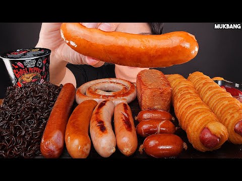 Видео: колбаса и острая лапша SAUSAGE & GHOST PEPPER NOODLE EATING ASMR MUKBANG