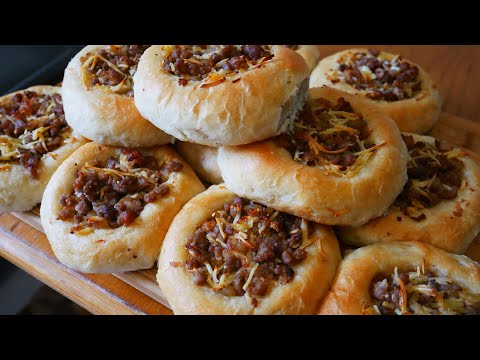 Видео: Ватрушки с мясом и сыром Домашняя выпечка
