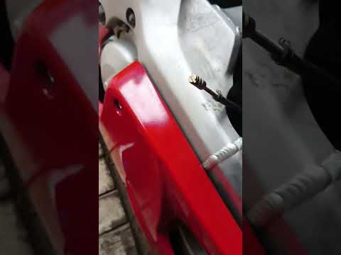 Видео: Honda CBR600 F4. Мощный быстрый и мёртвый.