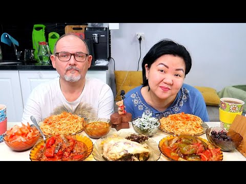 Видео: МУКБАНГ СПАГЕТТИ С САЛАТАМИ - С ПЕРЦЕМ и ПОМИДОРАМИ, САЛАТ С БАКЛАЖАНАМИ, а также ПЛОВ в Рукаве