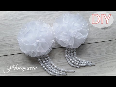 Видео: ШКОЛЬНЫЕ БАНТИКИ за 5 минут /МК КАНЗАШИ /Organza Kanzashi bows