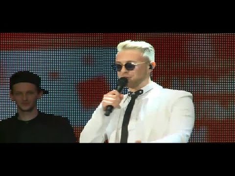 Видео: Егор Крид на премии "Самые стильные" по версии журнала "Hello" (18.04.2016)