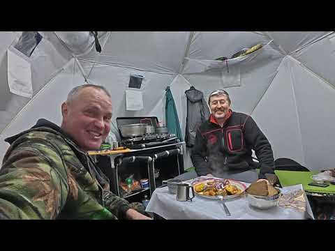 Видео: Незабываемая рыбалка: Два дня в палатке у горного озера