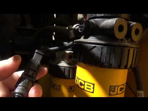 Видео: неисправность электрического топливного насоса подкачки топлива JCB