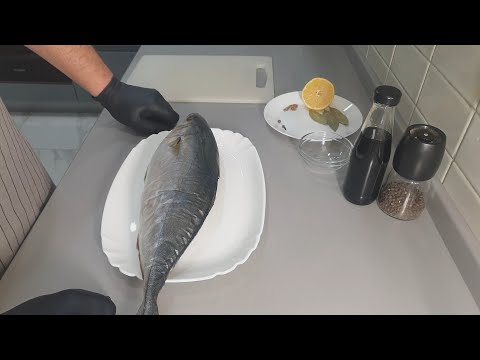 Видео: Лакедра в духовке (Желтохвост).