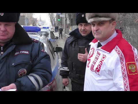 Видео: 🔥Крутой дедуля в норке обиделся и отжег по полной в ГУВД Саратова.🔥