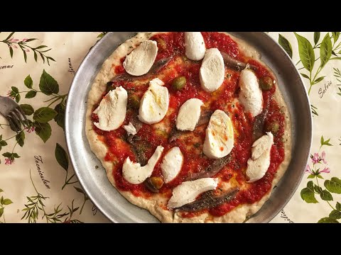 Видео: Как быстро приготовить пиццу «Napoletana»