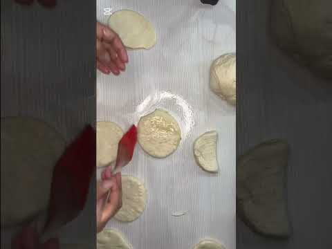 Видео: Корей тағамы Бао цзы .Дәмі ерекше тағам. Кафеден сатып алғанша,уйде жасап көріңіздер. 