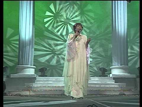 Видео: Эдита Пьеха на 7-летии Бульвара - Не спрашивай