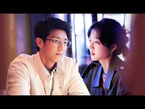 Видео: Пьяная девушка призналась умному красавчику—он застыл, а потом влюбился по уши!