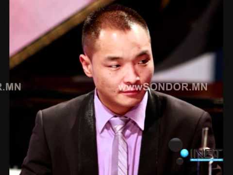 Видео: Эрдэнэбаяр - Гарыг тань атгая ээжээ [Шинэ Дуу]