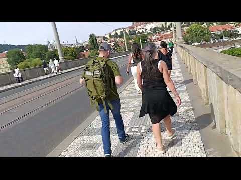 Видео: 956 MALA  STRANA PRAHA 1. МАНЕВРУВАННЯ МІЖ, МОСТАМИ, ТУРИСТИ!@ОЛЕГГАВРИСЮК