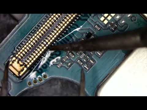 Видео: Замена коннектора дисплея на любом смартфоне на примере Samsung A72