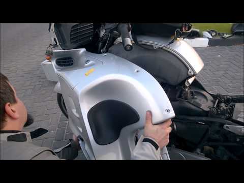 Видео: BMW R1150RT Снятие пластика, бака, замена аккумулятора