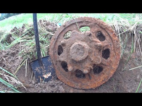 Видео: ЭТА МЕГА НАХОДКА СДЕЛАЛА МОЙ МЕТАЛЛОКОП!