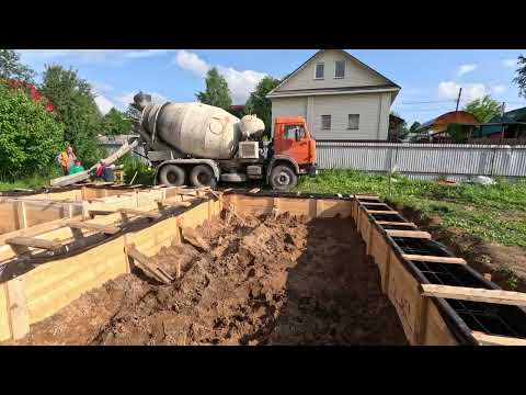 Видео: ФУНДАМЕНТ 10х8 высота 120см