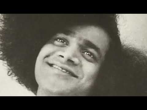 Видео: Чудеса Сатья Саи Бабы | Нагамани Пурнайя | Один шаг к Богу