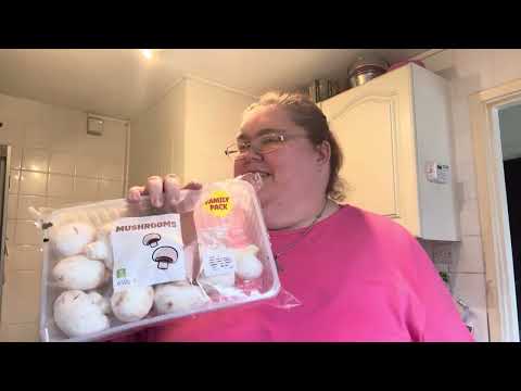 Видео: Шоппинг в Великобритании