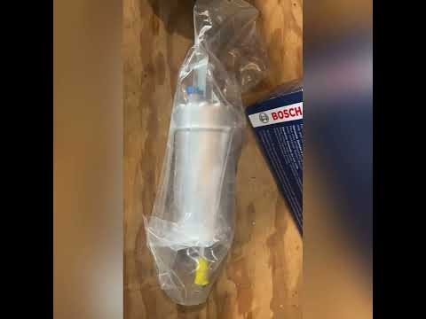 Видео: Установка топливного насоса Barnfind 7,3 л