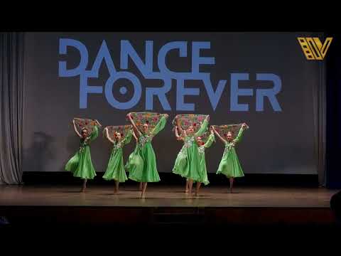 Видео: Pop dance - SPRING. Choreographic Ensemble NEW HORIZONS.Choreography / Эстрадный танец - ВЕСНА