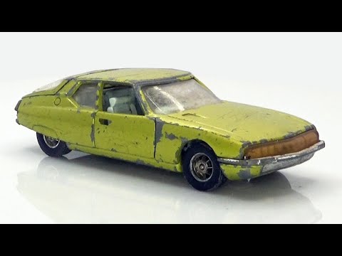 Видео: Реставрация двух моделей Citroën SM от Corgi. Индивидуальная покраска.
