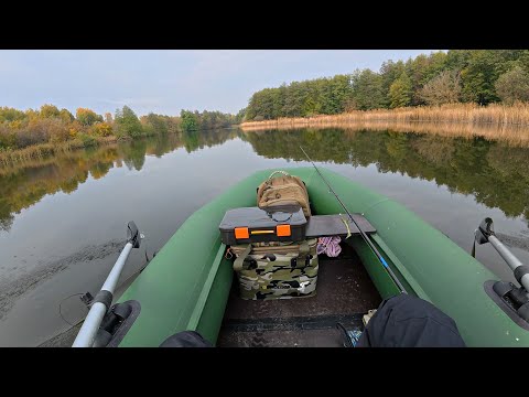 Видео: РЫБАЛКА НА БОЛЬШИЕ ПРИМАНКИ В ГЛУБОКОМ ЛЕСНОМ ОЗЕРЕ! Осенняя рыбалка на щуку 2025.