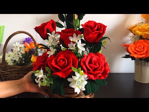 Видео: Цветочные композиции вязания крючком