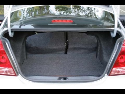 Видео: GELLY MK - вода в багажнике. Метод борьбы. Источники протечки. Часть 1.