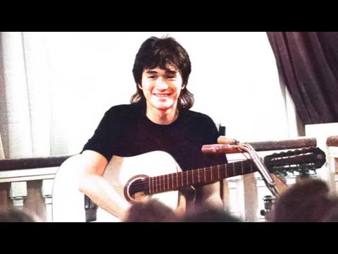 Видео: Виктор Цой - Прогулка романтика (Live, 1985)