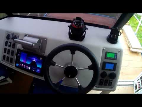 Видео: Самодельный электрокатамаран на термоядерном синтезе (на солнечной энергии), обзор.