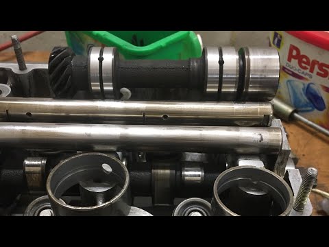 Видео: БМВ е34 м20б25 Замена Втулок Промвала Привода Масляного Насоса